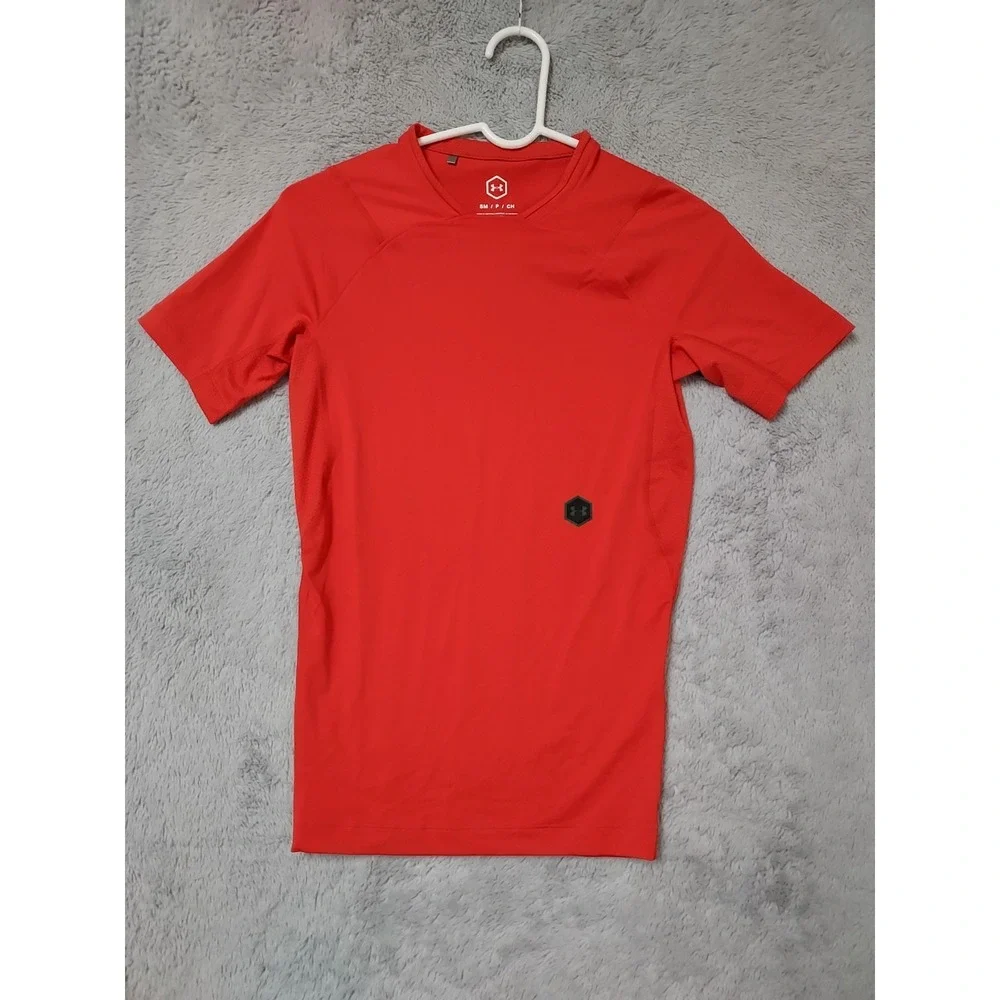 Under Armour Compression Shirt Mens Small Rush Celliant Red Performance Gym EUC